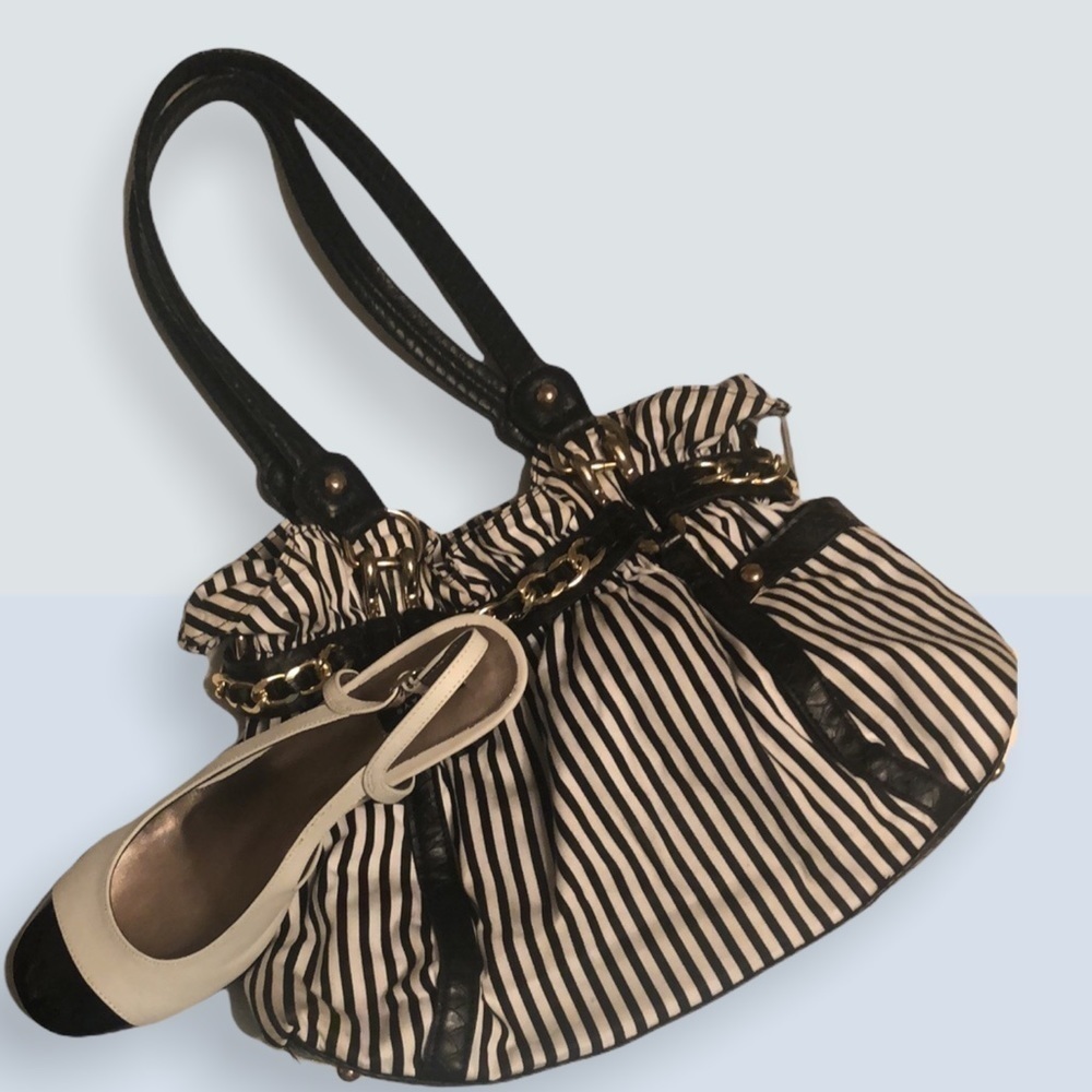 Wilson leather trim purse, black/cream, , gold trim